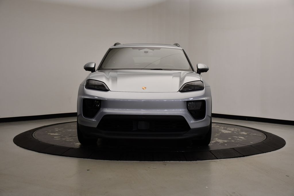 Thumbnail: 2025 Porsche Macan - 10