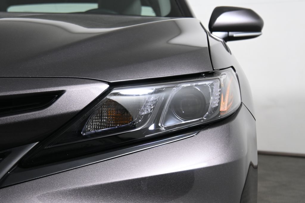 Thumbnail: 2024 Toyota Camry - 10