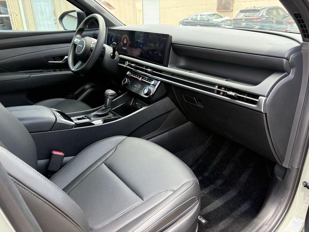 2025 Hyundai Santa Cruz SEL Green at Baytown Hyundai