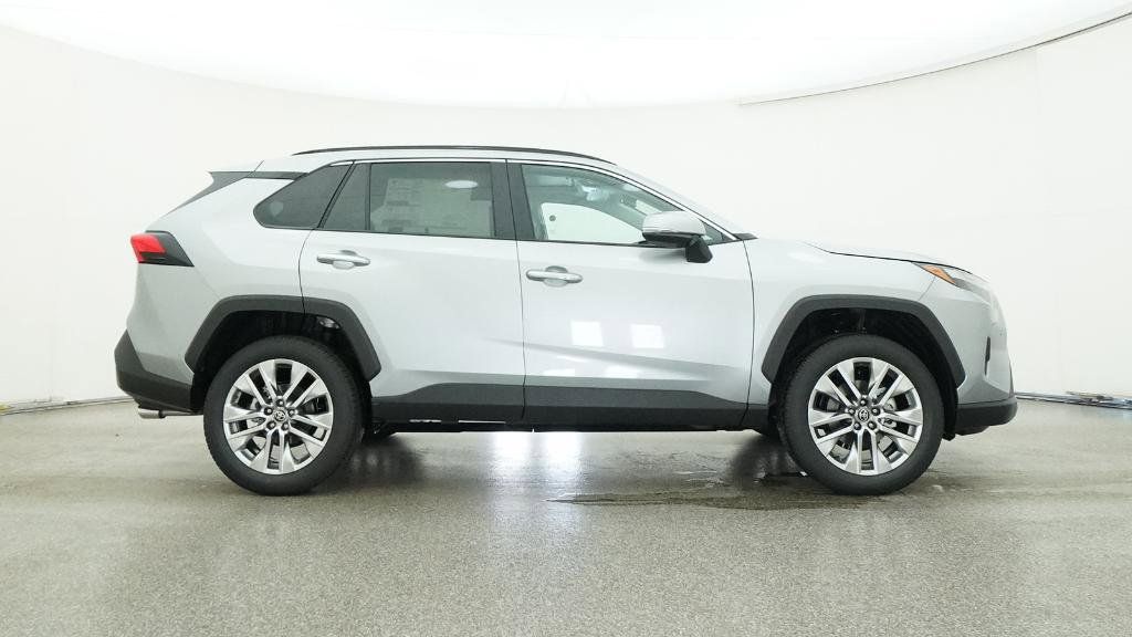 Thumbnail: 2025 Toyota RAV4 - 30
