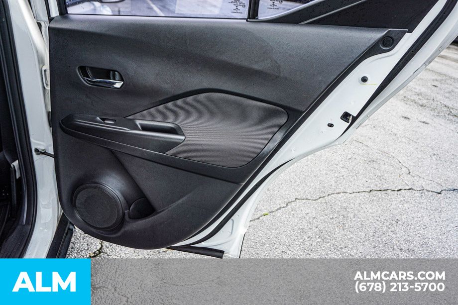 Used 2018 White Nissan SV image 51