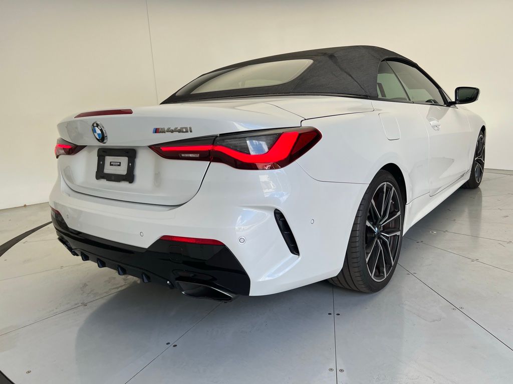 2023 BMW 4 Series M440i 6