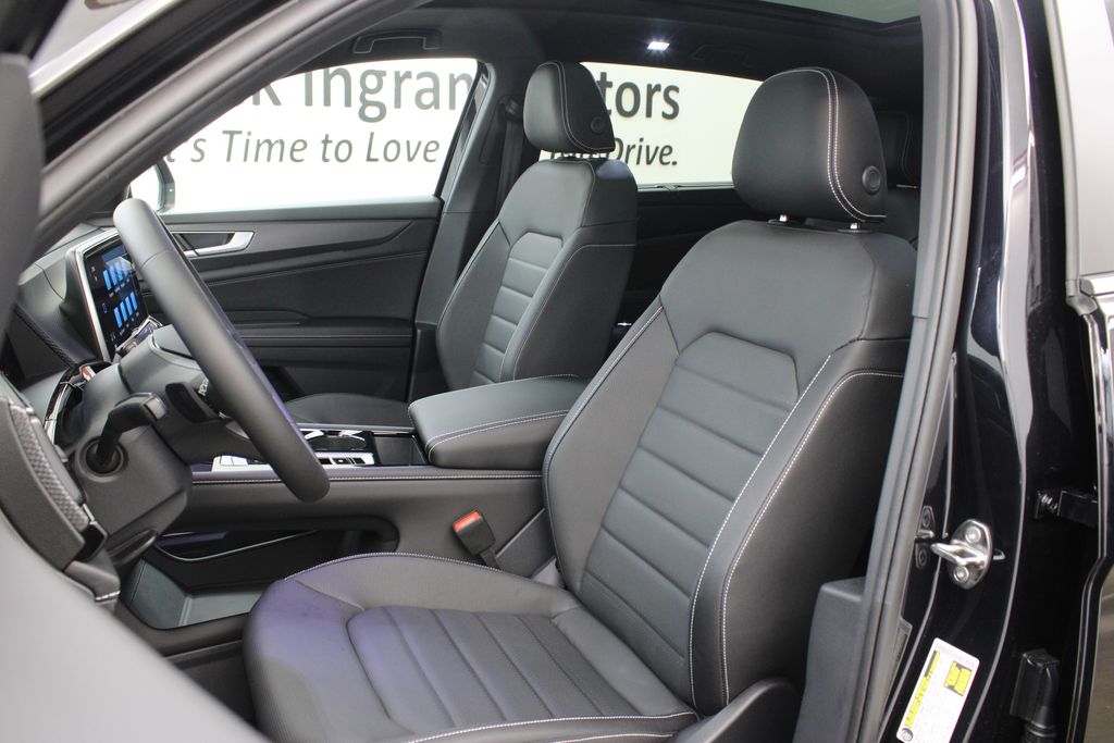 new 2026 Volkswagen Atlas Cross Sport car