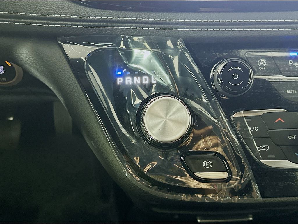 New 2026 Black Chrysler Select image 12