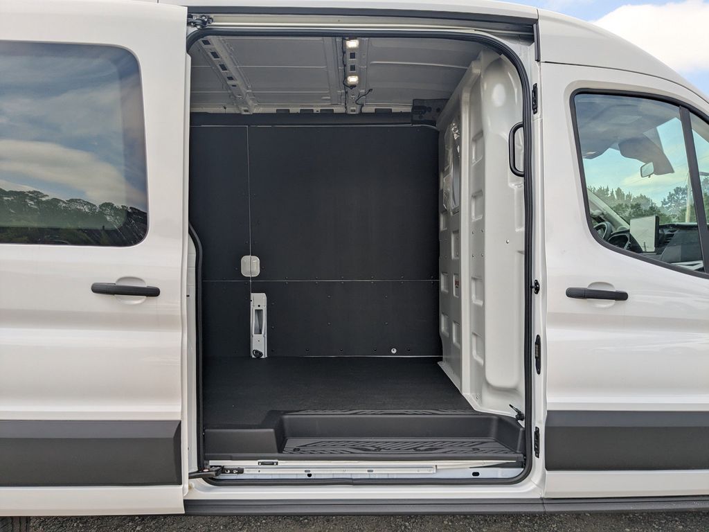 2025 Ford Transit-250 Cargo Van 