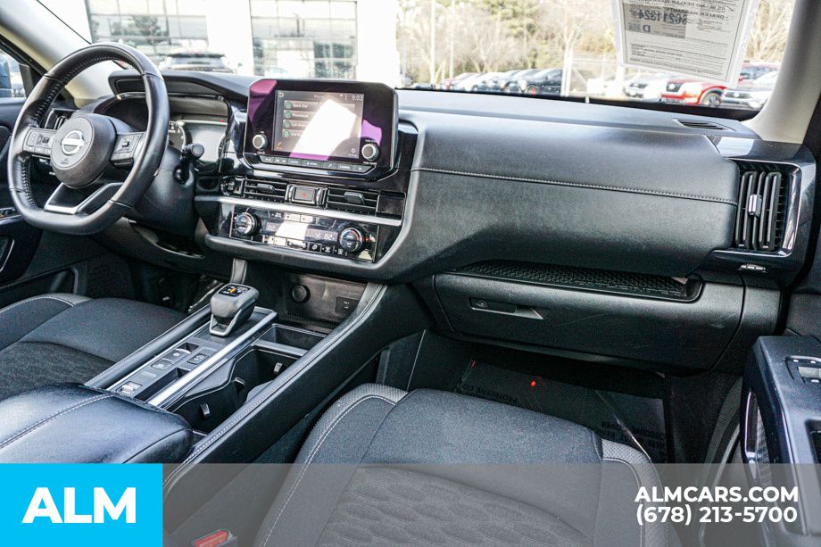 2025 Nissan Pathfinder SV - Photo 27