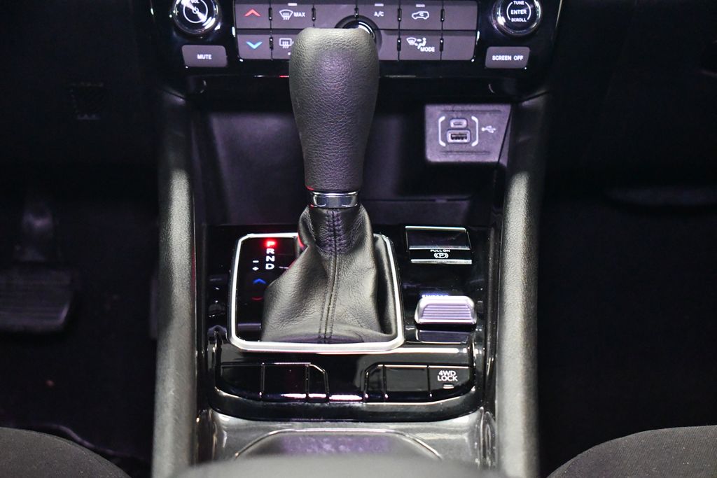 Thumbnail: 2024 Jeep Compass - 18