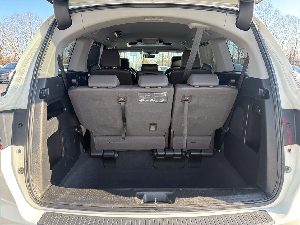 Thumbnail: 2018 Honda Odyssey - 23
