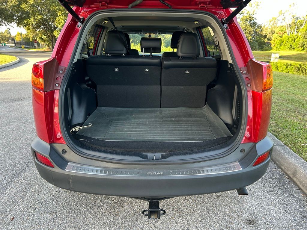 Thumbnail: 2015 Toyota RAV4 - 10