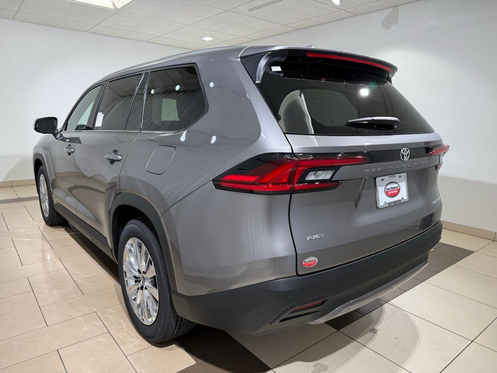 Thumbnail: 2026 Toyota Grand Highlander - 3