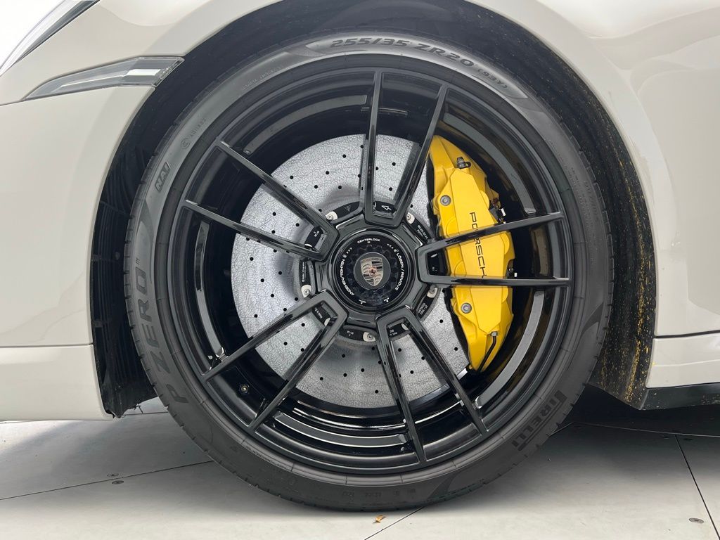 Thumbnail: 2024 Porsche 911 - 27