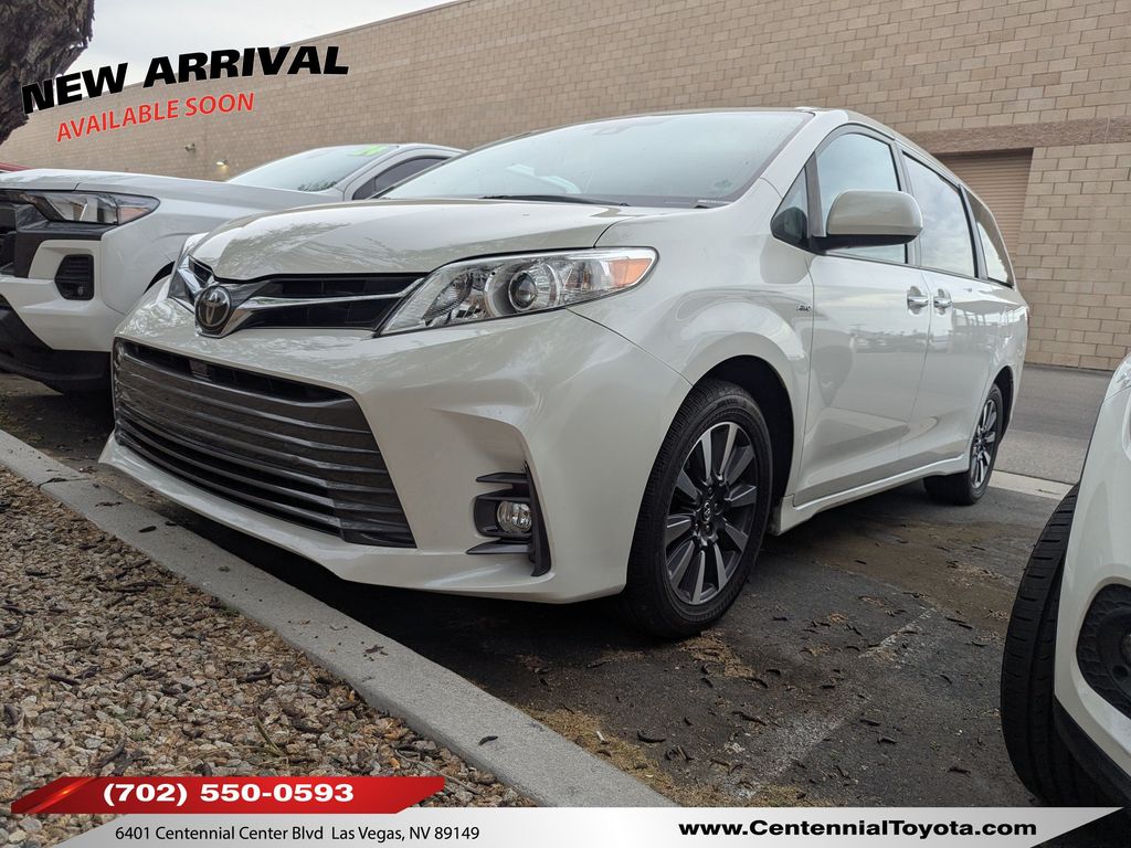 2020 Toyota Sienna XLE 7-Passenger AWD