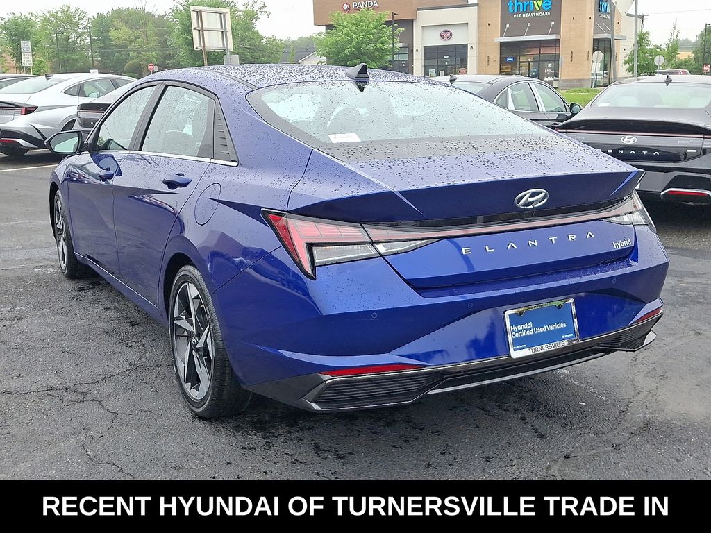 2022 Hyundai Elantra Limited Edition 5