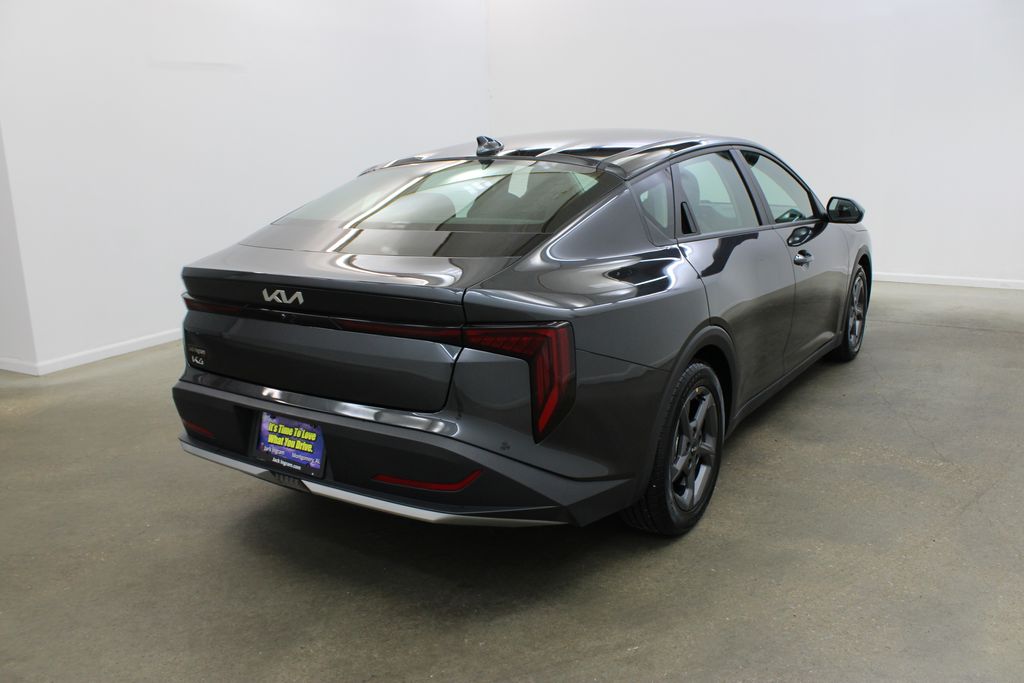 used 2025 Kia K4 car