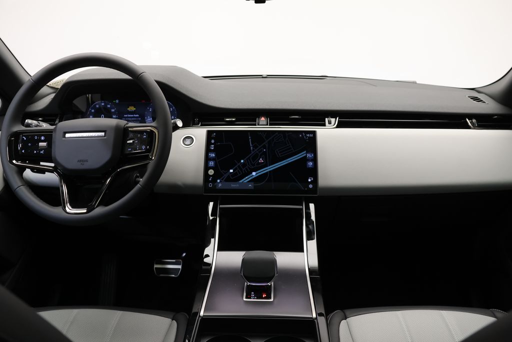 Thumbnail: 2026 Land Rover Range Rover Evoque - 15