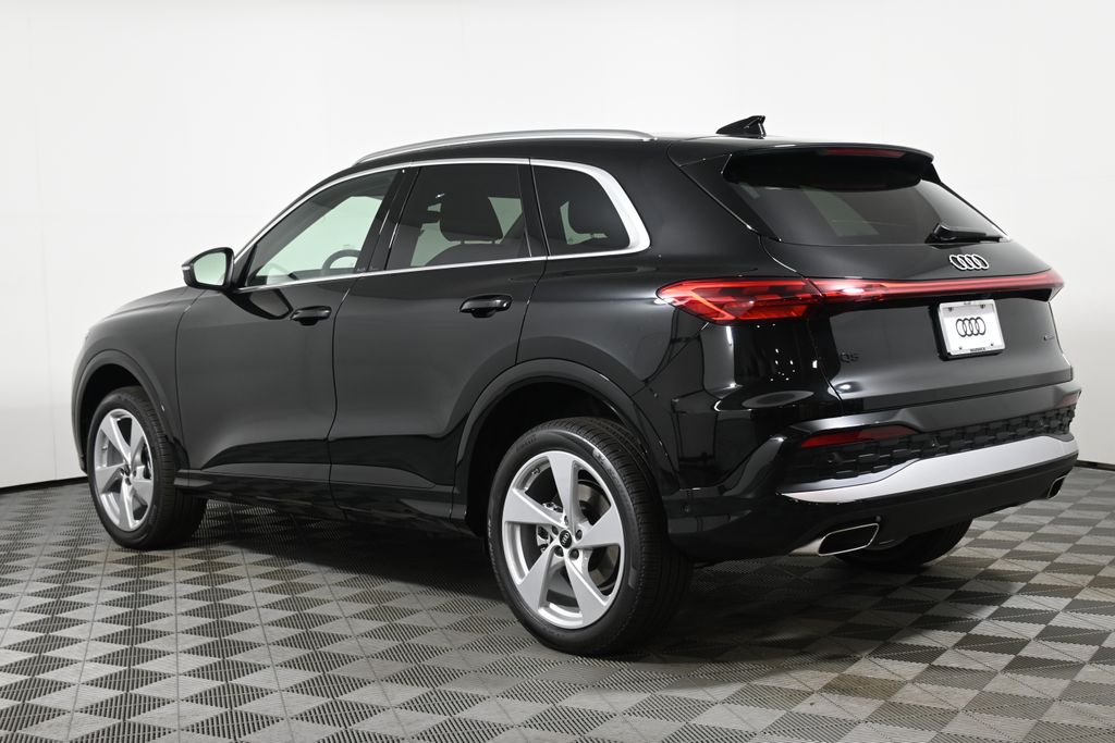Thumbnail: 2025 Audi Q5 - 5