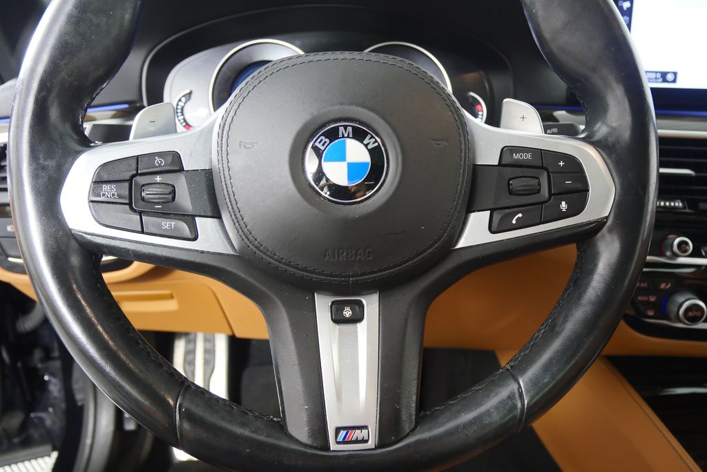 2018 BMW 5 Series 530i 19