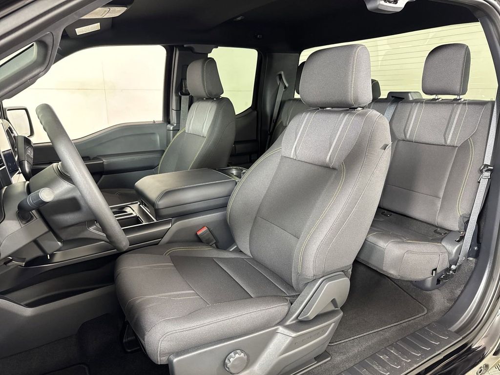 2025 Ford F-150 STX photo 17
