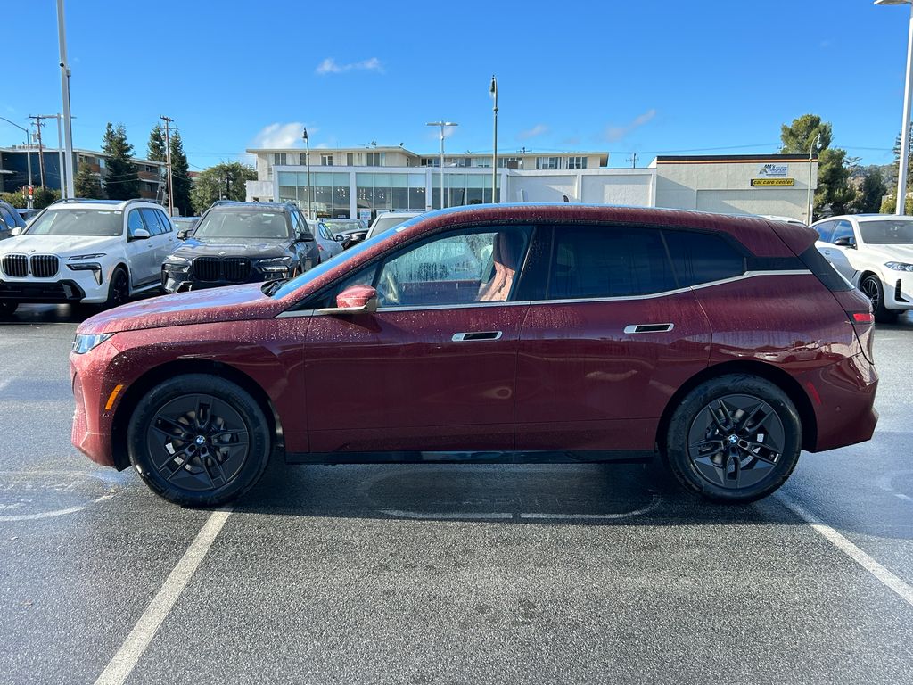 Thumbnail: 2026 BMW iX - 2