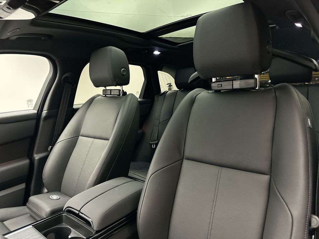 Thumbnail: 2026 Land Rover Range Rover Velar - 9