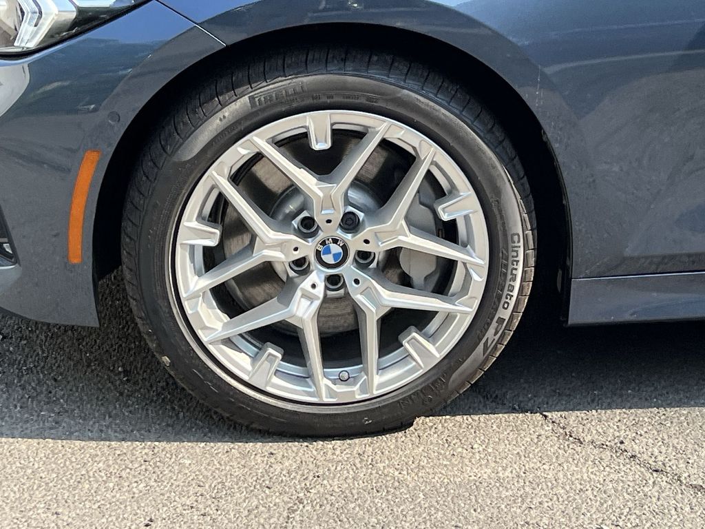 2025 BMW 3 Series 330i xDrive 10