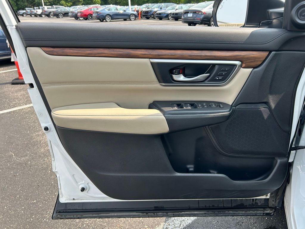 2022 Honda CR-V Touring 19