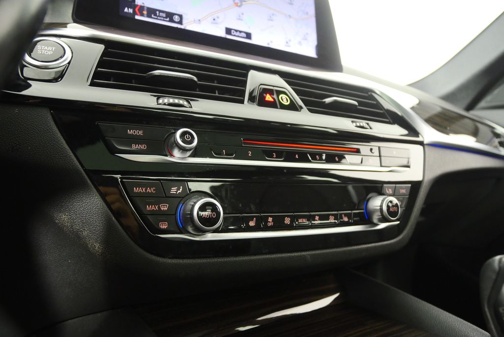 Thumbnail: 2019 BMW 5 Series - 23