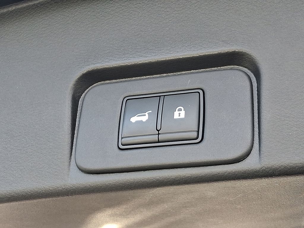 Thumbnail: 2021 Nissan Rogue - 31