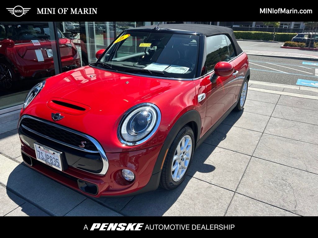 2016 MINI Cooper Base -
                  Corte Madera, CA