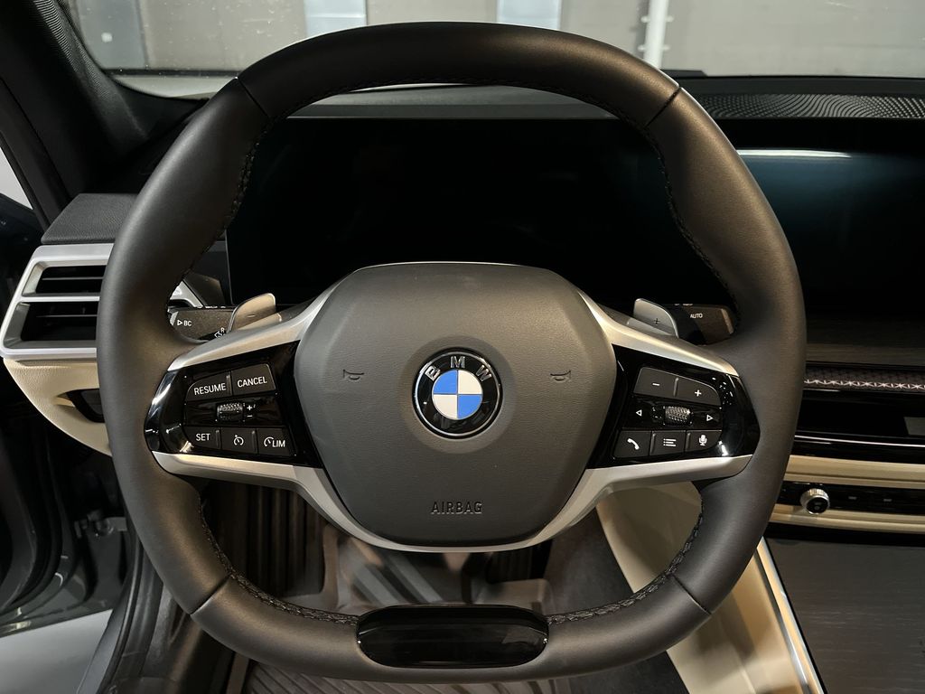 Thumbnail: 2025 BMW 3 Series - 14