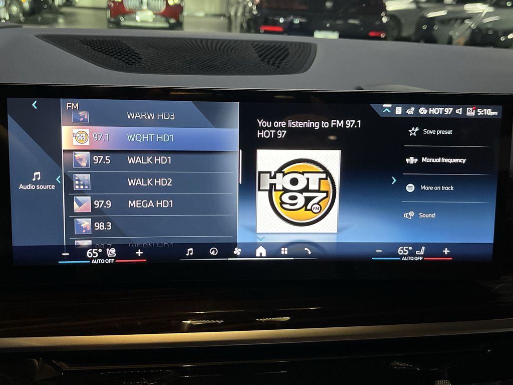 Thumbnail: 2026 BMW X7 - 16