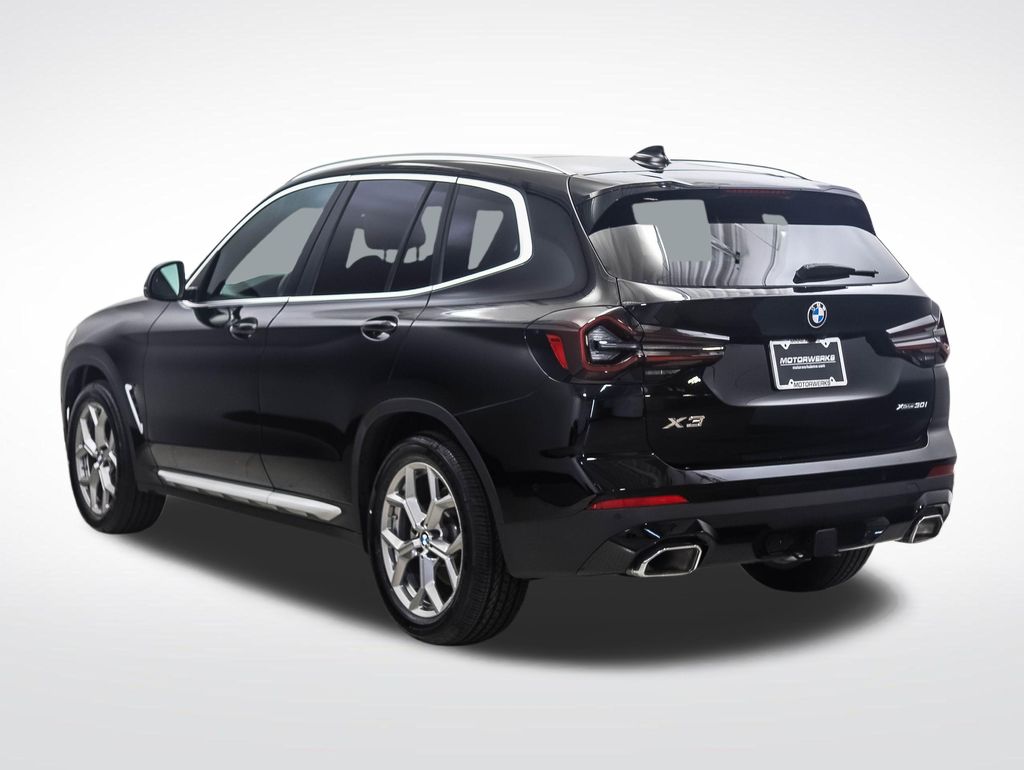 Thumbnail: 2023 BMW X3 - 3