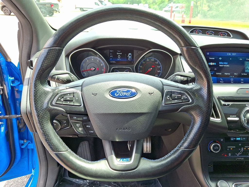 Thumbnail: 2017 Ford Focus - 20