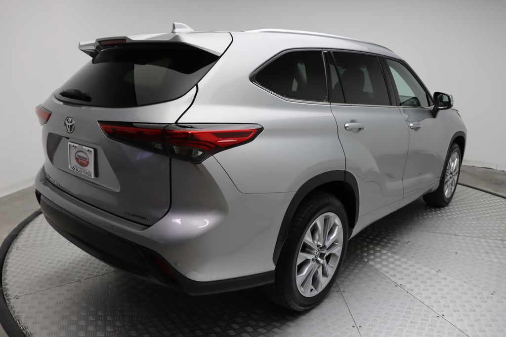 2021 Toyota Highlander Limited 8