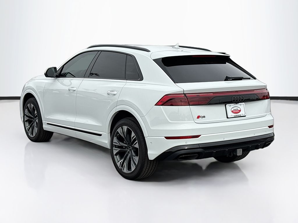 Thumbnail: 2025 Audi Q8 - 7