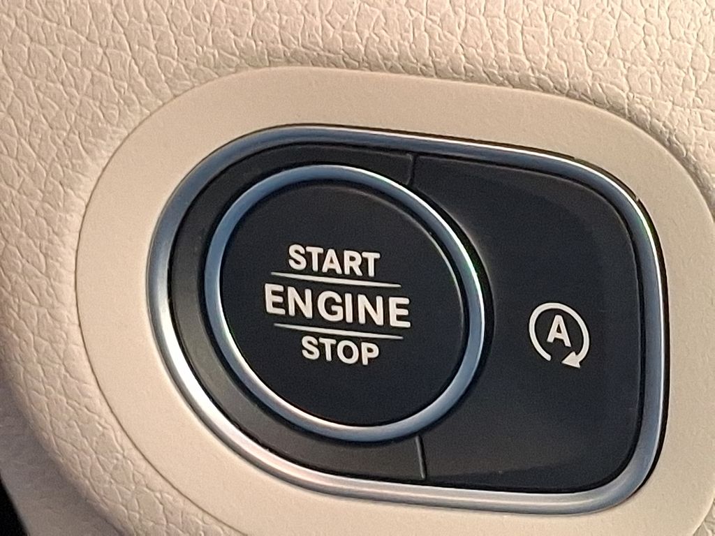 Thumbnail: 2025 Mercedes-Benz GLE - 24