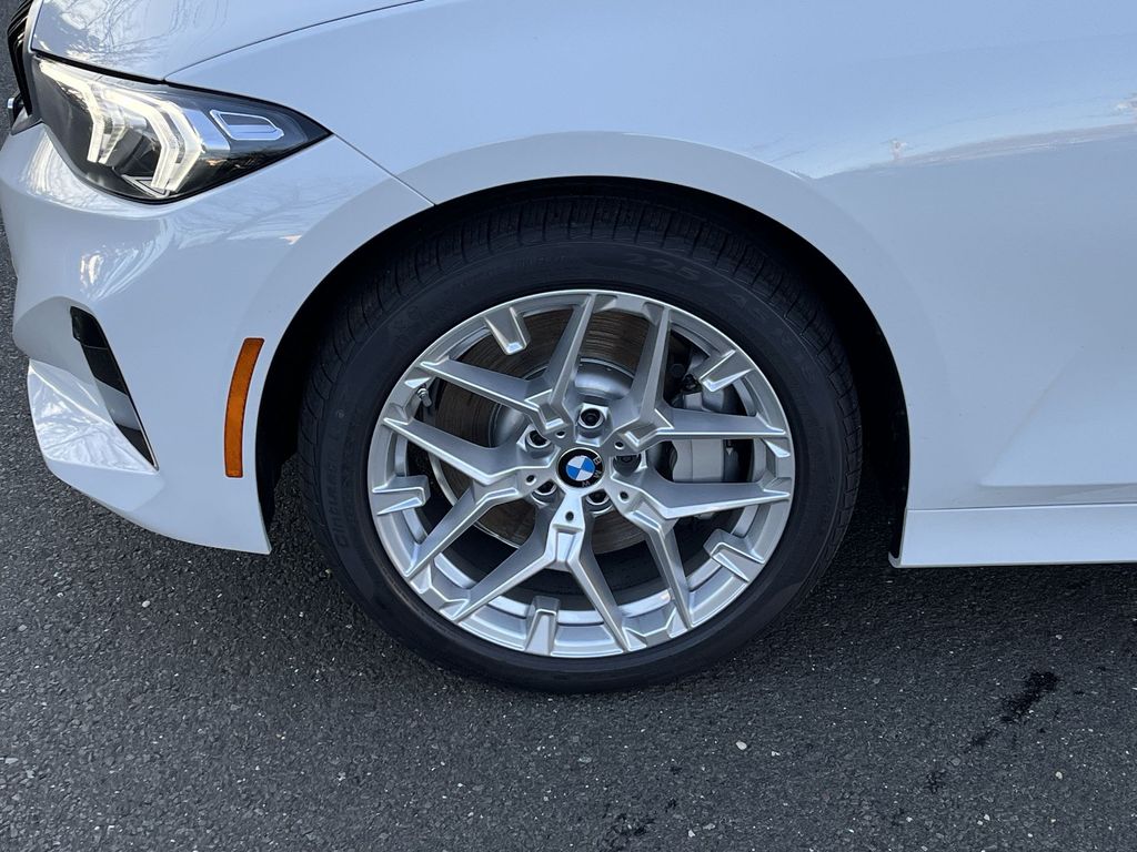 2025 BMW 3 Series 330i xDrive 10