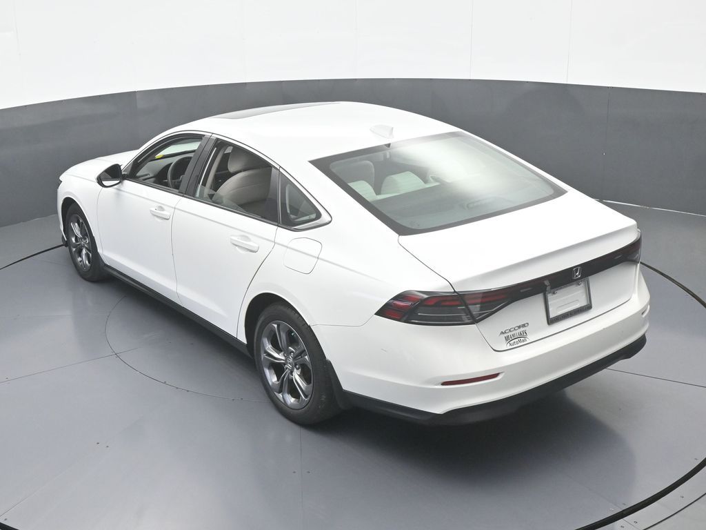 Used 2023 White Honda EX image 50