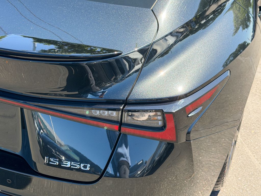 Used 2024  Lexus 350 F SPORT image 9