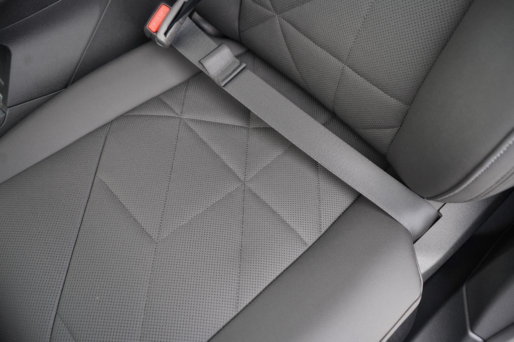 Thumbnail: 2026 BMW iX - 11