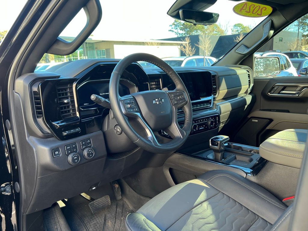 Thumbnail: 2024 Chevrolet Silverado 1500 - 24