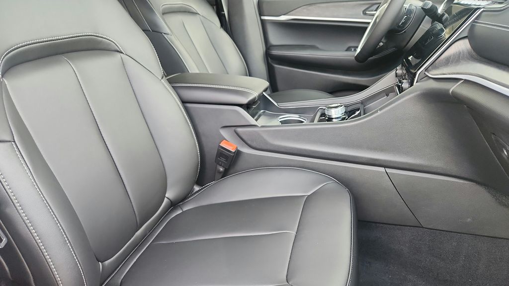 2025 Jeep Grand Cherokee L