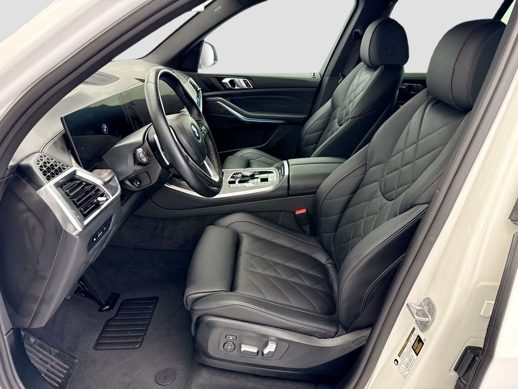 Thumbnail: 2026 BMW X5 - 18