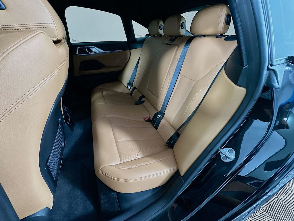 Thumbnail: 2023 BMW i4 - 25