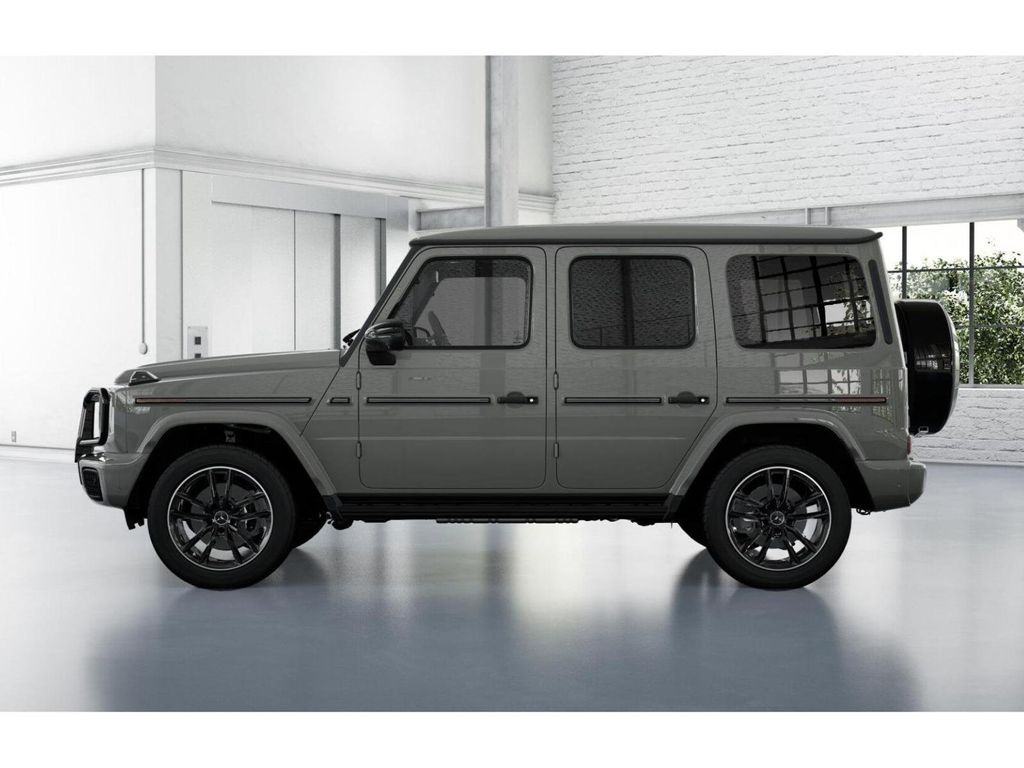 2025 Mercedes-Benz G-Class G 550 34