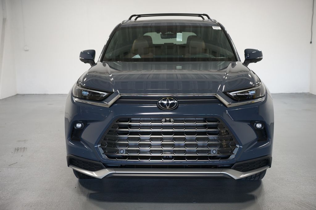 Thumbnail: 2025 Toyota Grand Highlander - 2