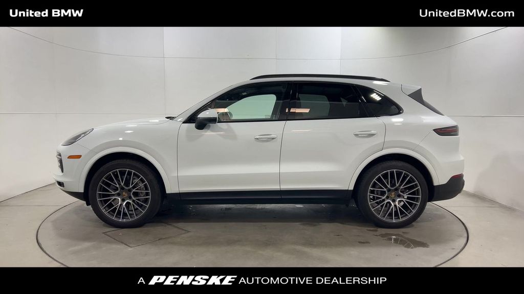 Thumbnail: 2023 Porsche Cayenne - 5