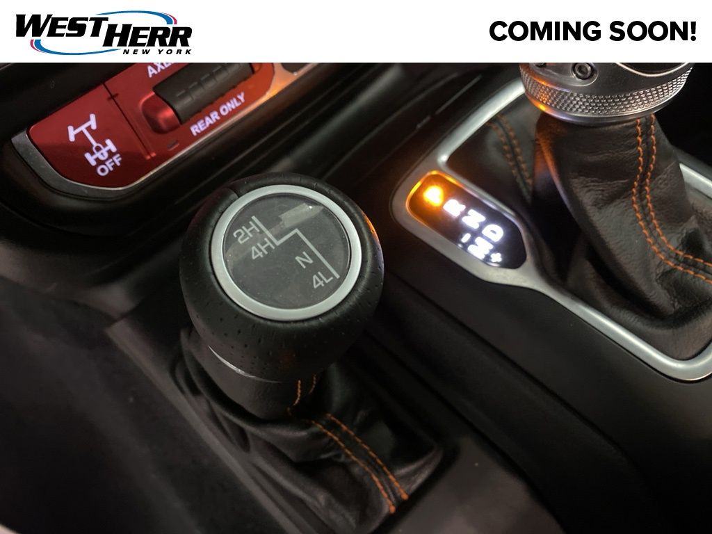 Certified Used 2022 Gray Jeep Mojave image 8