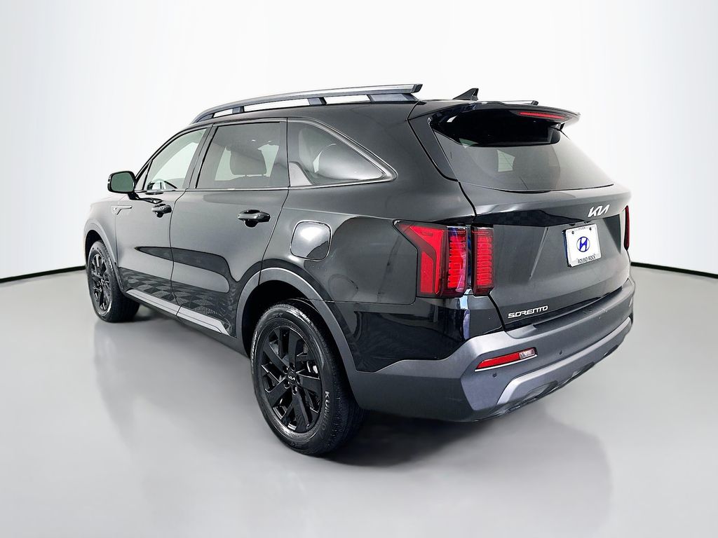 Thumbnail: 2023 Kia Sorento - 7