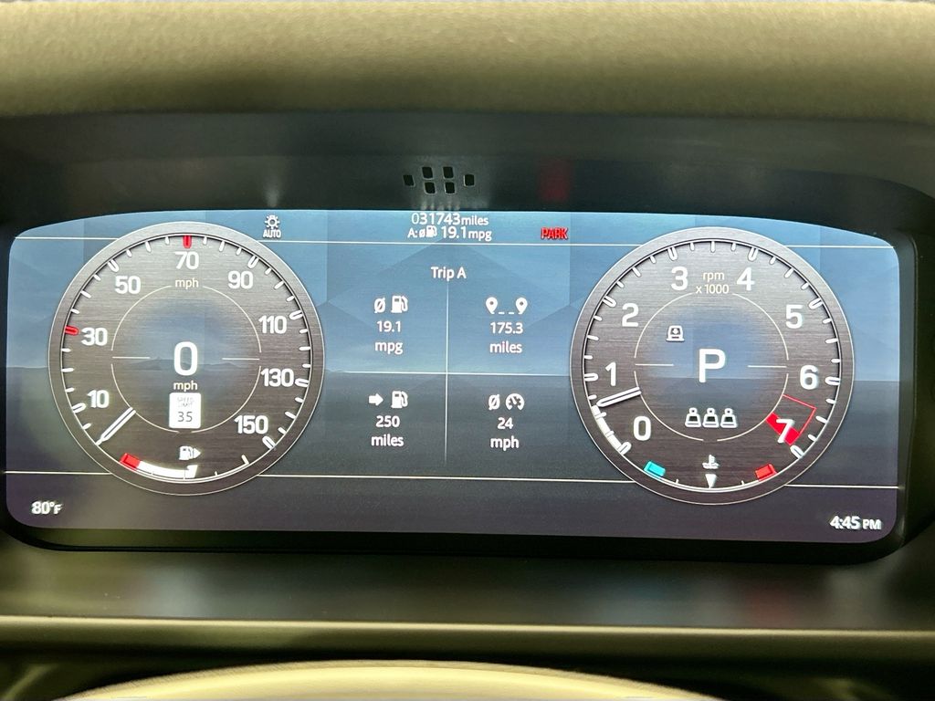 Thumbnail: 2021 Land Rover Defender - 31